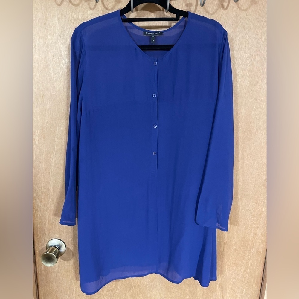 #187- EILEEN FISHER-PM 100% Silk sheer Long Sleeve Button Front